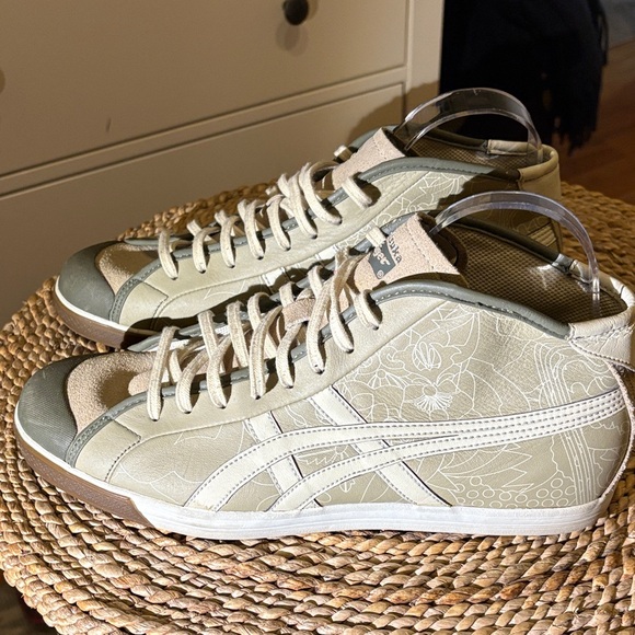 Onitsuka Tiger High Top Leather Sneakers 8.5